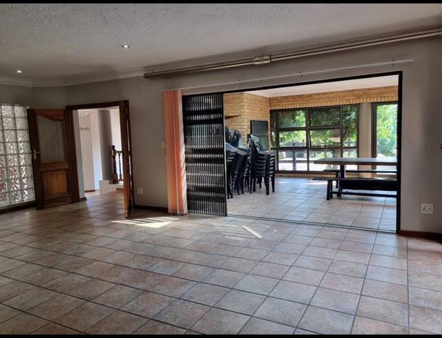 5 BEDROOM HOUSE FOR SALE IN MEYERSDAL